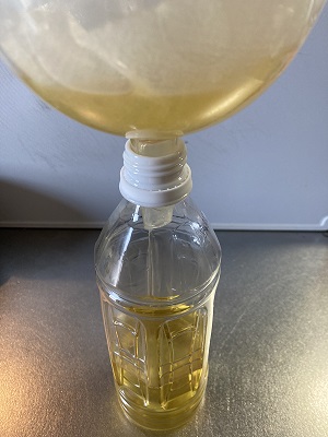 オイルポット手作り 油を漉す