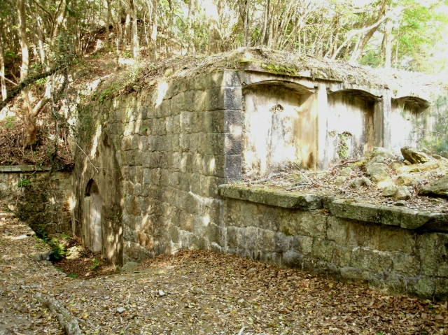 「城山砲台跡・金田城」