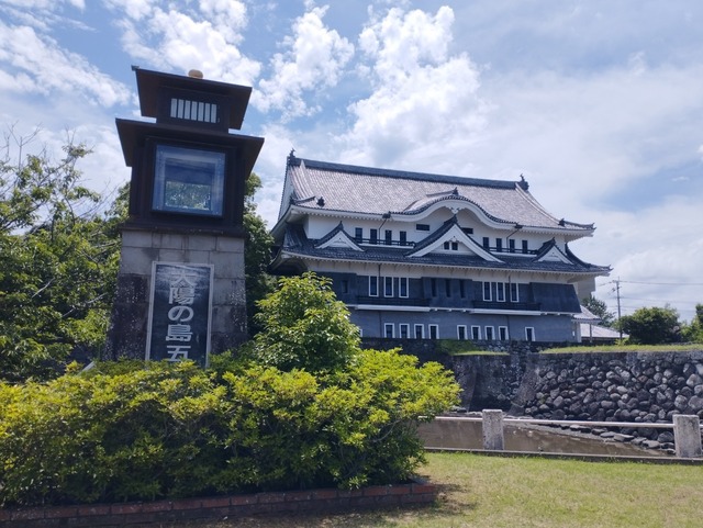 入る